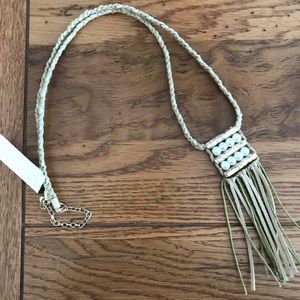 Boho leather & pearl necklace